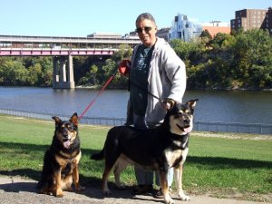 215960_1058880025462_3079_n