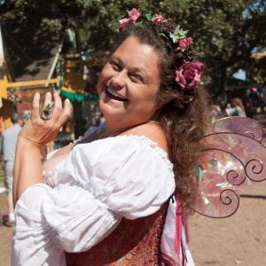 271714_4043787366367_742780286_o