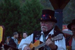 1483988_10202875305833988_1487940418_o