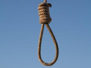 Oops! That convicted criminal just sort of fell into the noose!